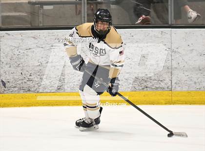 Thumbnail 2 in St. John Bosco vs. Edison photogallery.