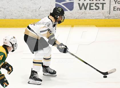 Thumbnail 1 in St. John Bosco vs. Edison photogallery.