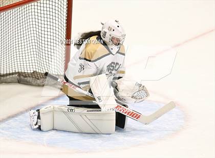 Thumbnail 2 in St. John Bosco vs. Edison photogallery.