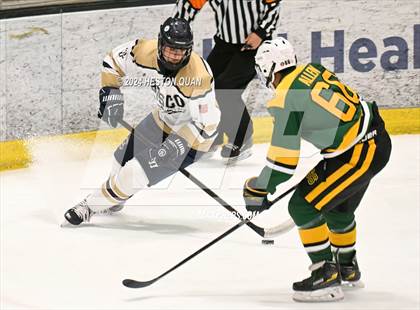 Thumbnail 2 in St. John Bosco vs. Edison photogallery.