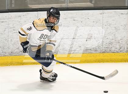 Thumbnail 1 in St. John Bosco vs. Edison photogallery.