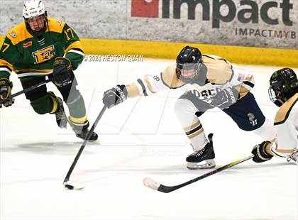 Thumbnail 3 in St. John Bosco vs. Edison photogallery.