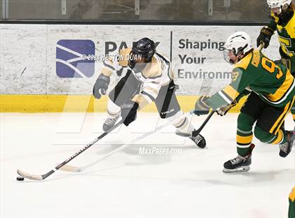 Thumbnail 3 in St. John Bosco vs. Edison photogallery.