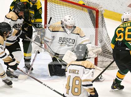 Thumbnail 3 in St. John Bosco vs. Edison photogallery.