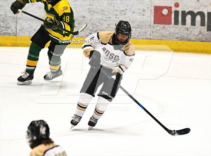 Thumbnail 2 in St. John Bosco vs. Edison photogallery.