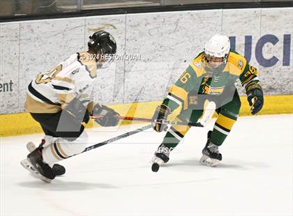 Thumbnail 2 in St. John Bosco vs. Edison photogallery.