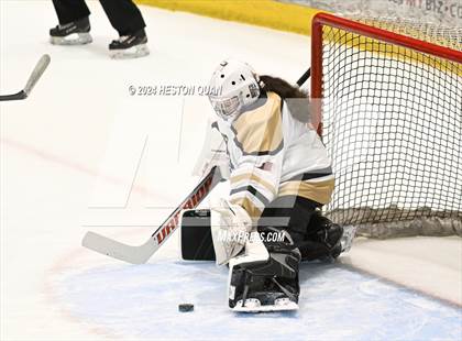 Thumbnail 1 in St. John Bosco vs. Edison photogallery.