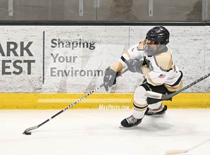 Thumbnail 3 in St. John Bosco vs. Edison photogallery.
