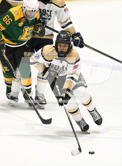 Thumbnail 3 in St. John Bosco vs. Edison photogallery.