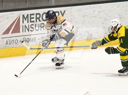 Thumbnail 3 in St. John Bosco vs. Edison photogallery.