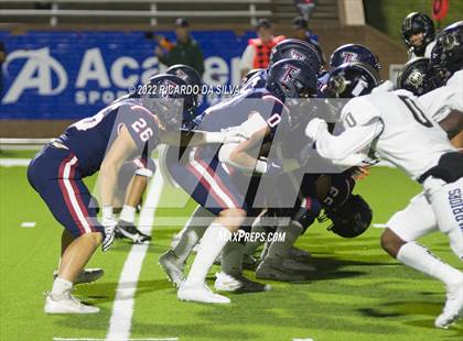 Thumbnail 3 in Tompkins vs Jordan photogallery.