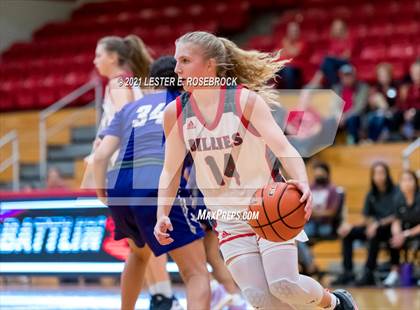 Thumbnail 1 in San Marcos vs Fredericksburg photogallery.