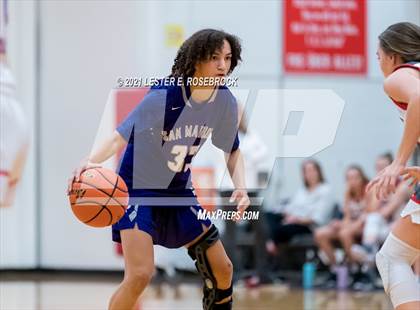 Thumbnail 2 in San Marcos vs Fredericksburg photogallery.