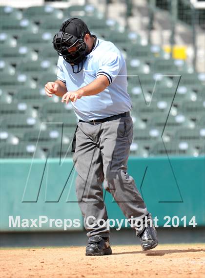 Thumbnail 1 in Hillcrest vs. Greenhill (Lutheran Classic) photogallery.