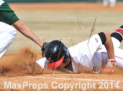 Thumbnail 2 in Hillcrest vs. Greenhill (Lutheran Classic) photogallery.