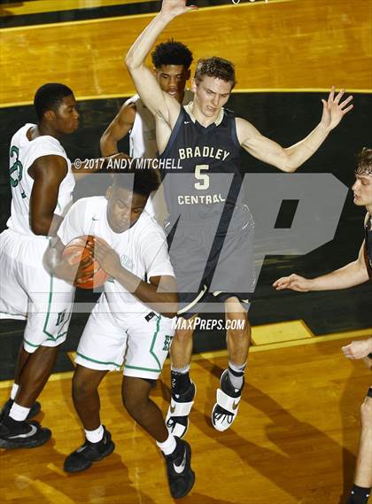 Thumbnail 1 in East Hamilton vs Bradley Central (District 5 3A) photogallery.