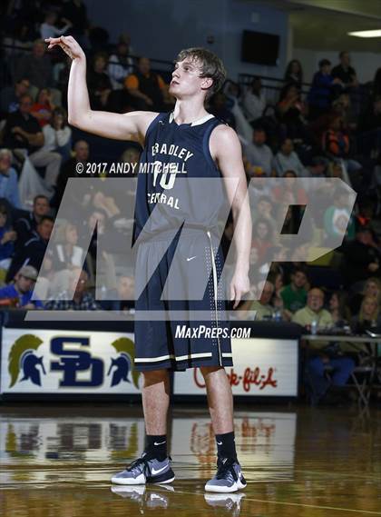Thumbnail 2 in East Hamilton vs Bradley Central (District 5 3A) photogallery.