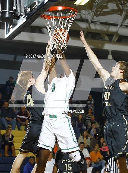 Thumbnail 3 in East Hamilton vs Bradley Central (District 5 3A) photogallery.