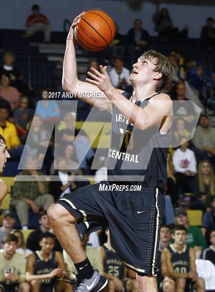 Thumbnail 3 in East Hamilton vs Bradley Central (District 5 3A) photogallery.