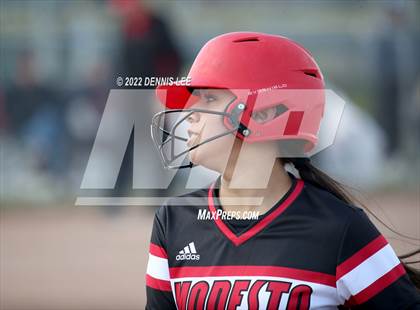 Thumbnail 2 in Modesto vs Merced photogallery.
