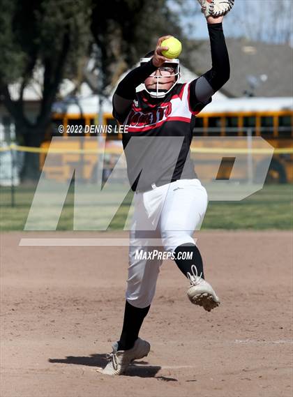 Thumbnail 3 in Modesto vs Merced photogallery.