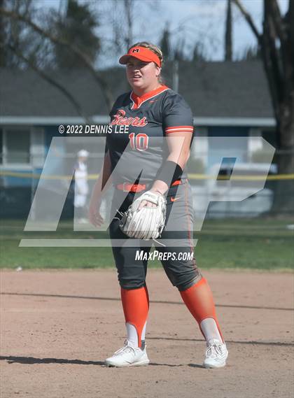 Thumbnail 2 in Modesto vs Merced photogallery.