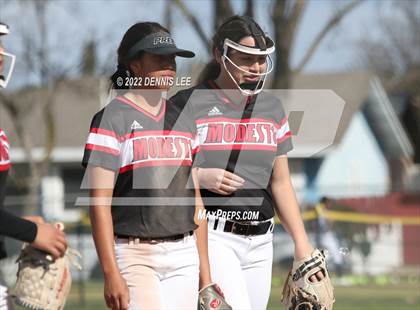 Thumbnail 2 in Modesto vs Merced photogallery.