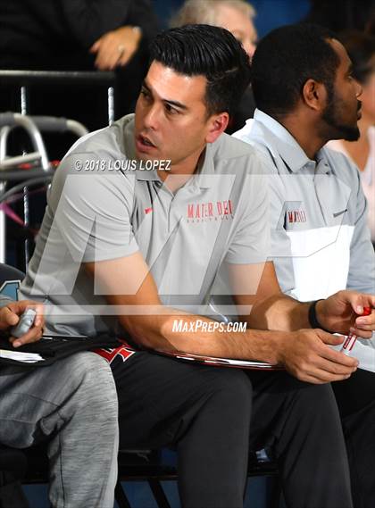 Thumbnail 2 in Mater Dei vs. Corona del Mar (Beach Bash Tournament) photogallery.