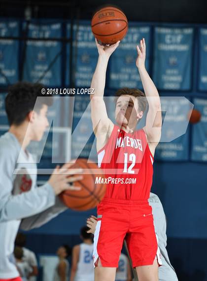 Thumbnail 2 in Mater Dei vs. Corona del Mar (Beach Bash Tournament) photogallery.