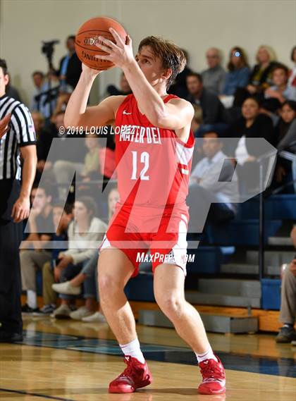 Thumbnail 1 in Mater Dei vs. Corona del Mar (Beach Bash Tournament) photogallery.