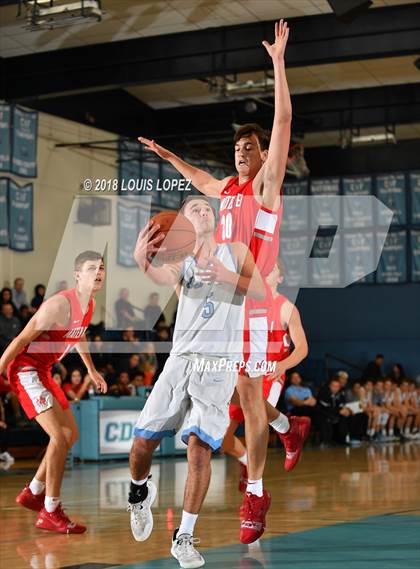 Thumbnail 2 in Mater Dei vs. Corona del Mar (Beach Bash Tournament) photogallery.