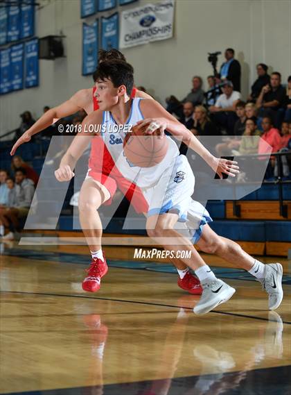Thumbnail 1 in Mater Dei vs. Corona del Mar (Beach Bash Tournament) photogallery.