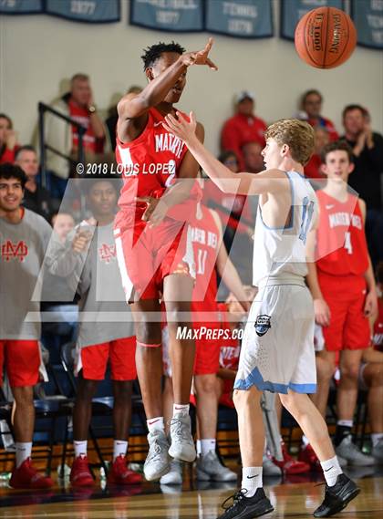 Thumbnail 2 in Mater Dei vs. Corona del Mar (Beach Bash Tournament) photogallery.