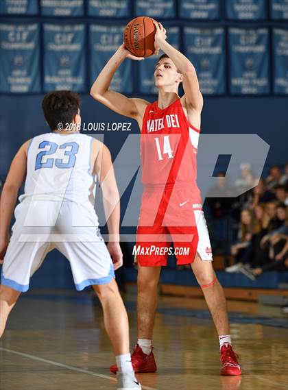Thumbnail 3 in Mater Dei vs. Corona del Mar (Beach Bash Tournament) photogallery.