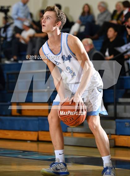 Thumbnail 3 in Mater Dei vs. Corona del Mar (Beach Bash Tournament) photogallery.