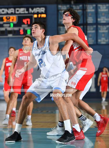 Thumbnail 1 in Mater Dei vs. Corona del Mar (Beach Bash Tournament) photogallery.