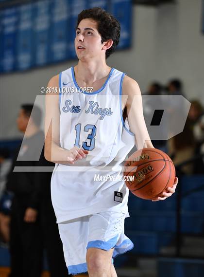 Thumbnail 3 in Mater Dei vs. Corona del Mar (Beach Bash Tournament) photogallery.