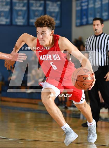 Thumbnail 2 in Mater Dei vs. Corona del Mar (Beach Bash Tournament) photogallery.