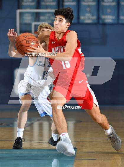 Thumbnail 2 in Mater Dei vs. Corona del Mar (Beach Bash Tournament) photogallery.
