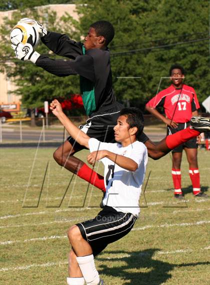 Thumbnail 3 in DuVal vs. Suitland photogallery.