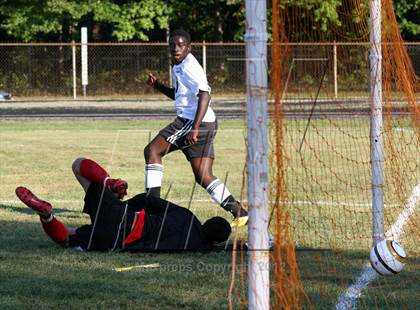 Thumbnail 2 in DuVal vs. Suitland photogallery.