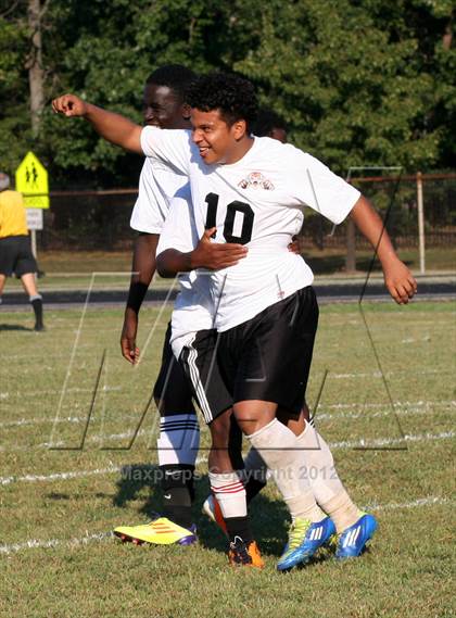 Thumbnail 2 in DuVal vs. Suitland photogallery.