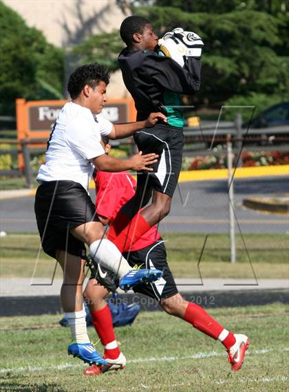 Thumbnail 2 in DuVal vs. Suitland photogallery.