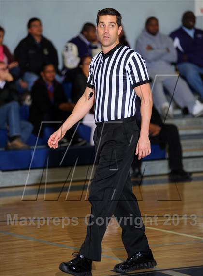Thumbnail 1 in Flintridge Prep vs. Desert  (CIF Div. 5AA Quarter Finals) photogallery.
