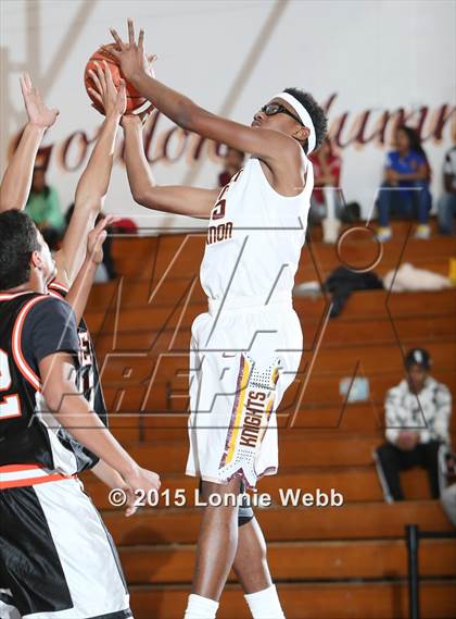Thumbnail 1 in Mamaroneck vs Mt. Vernon (Coaches vs Cancer Super Classic) photogallery.