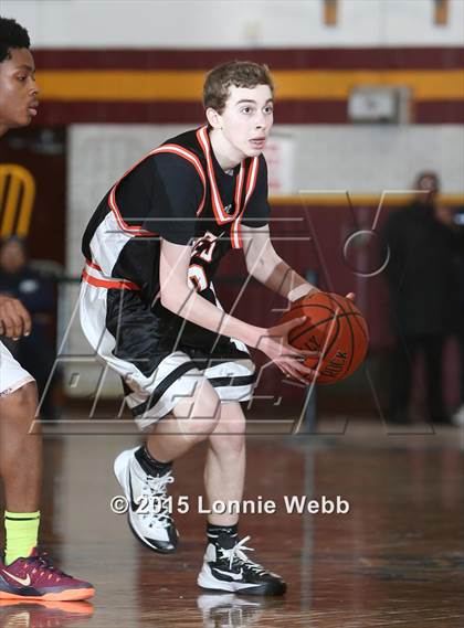 Thumbnail 3 in Mamaroneck vs Mt. Vernon (Coaches vs Cancer Super Classic) photogallery.