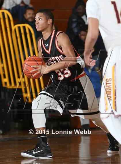 Thumbnail 1 in Mamaroneck vs Mt. Vernon (Coaches vs Cancer Super Classic) photogallery.