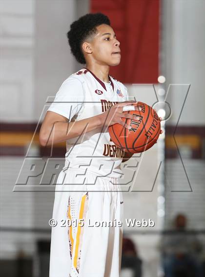 Thumbnail 3 in Mamaroneck vs Mt. Vernon (Coaches vs Cancer Super Classic) photogallery.