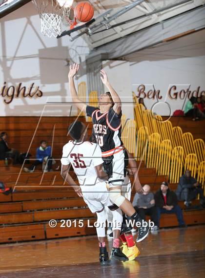 Thumbnail 2 in Mamaroneck vs Mt. Vernon (Coaches vs Cancer Super Classic) photogallery.