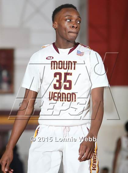Thumbnail 1 in Mamaroneck vs Mt. Vernon (Coaches vs Cancer Super Classic) photogallery.